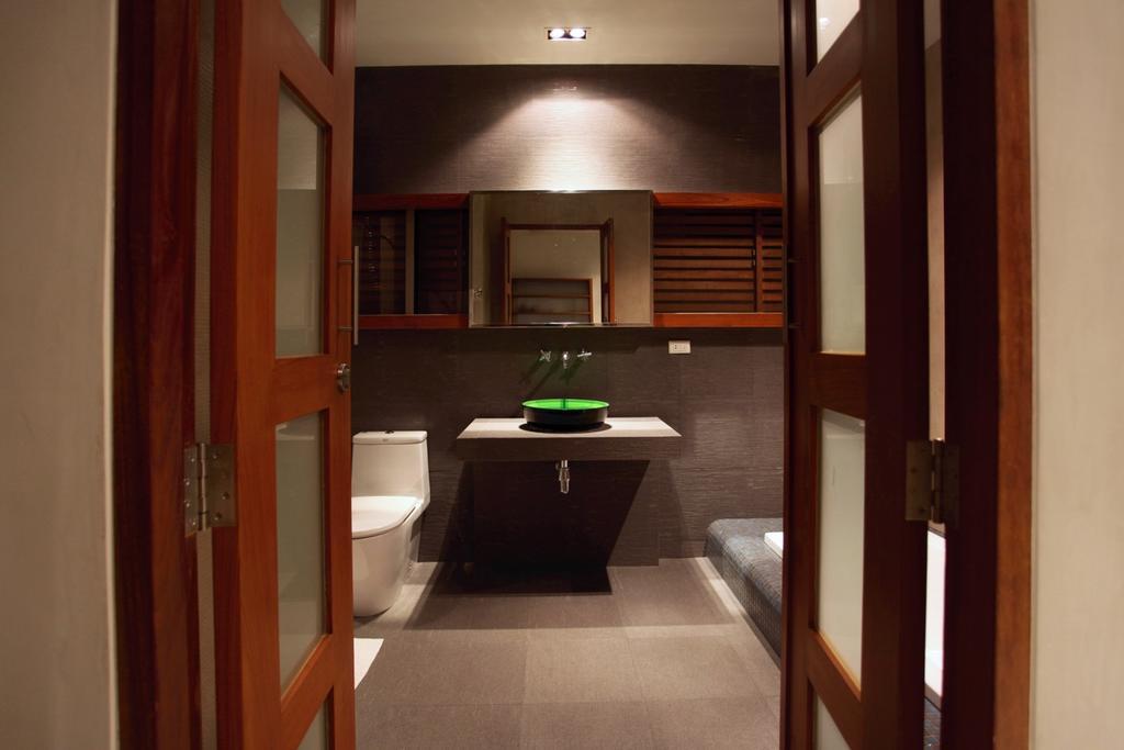 Nai Harn Beach Villa Exterior foto