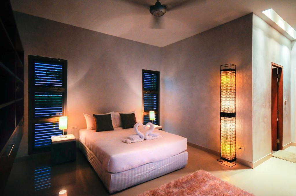 Nai Harn Beach Villa Exterior foto